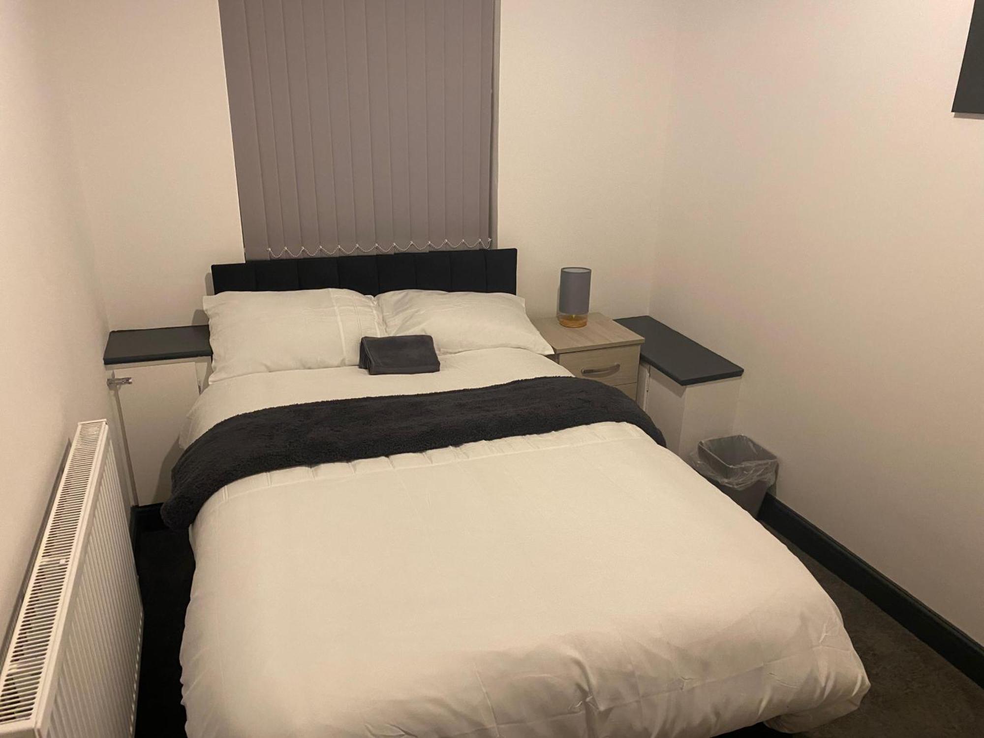 Houghton Guest House 1 Stoke-on-Trent Bagian luar foto