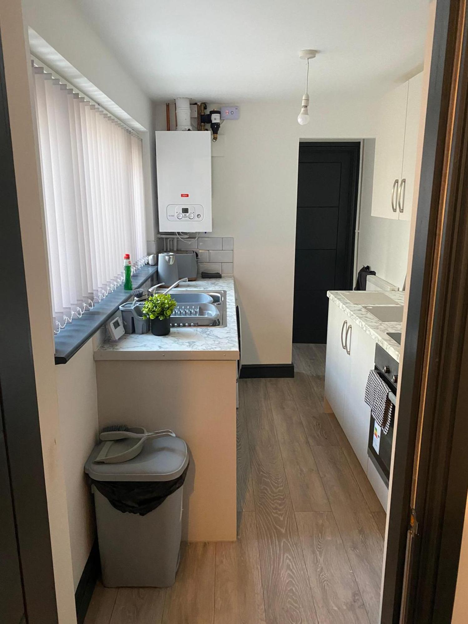 Houghton Guest House 1 Stoke-on-Trent Bagian luar foto